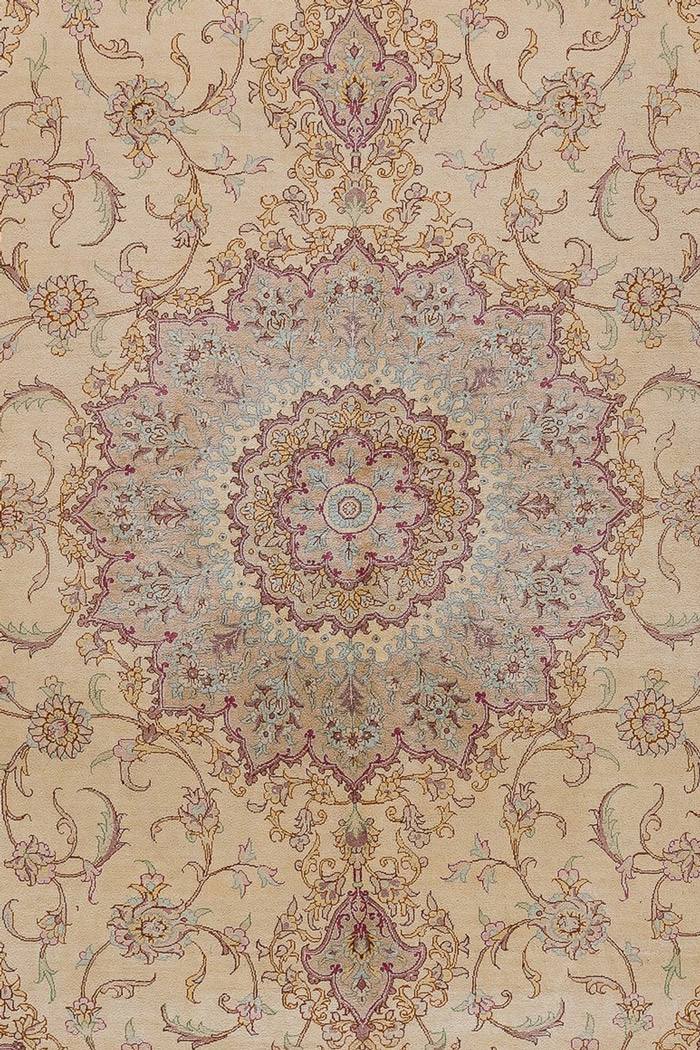 prostokątny dywan ozdobny w delikatne wzory